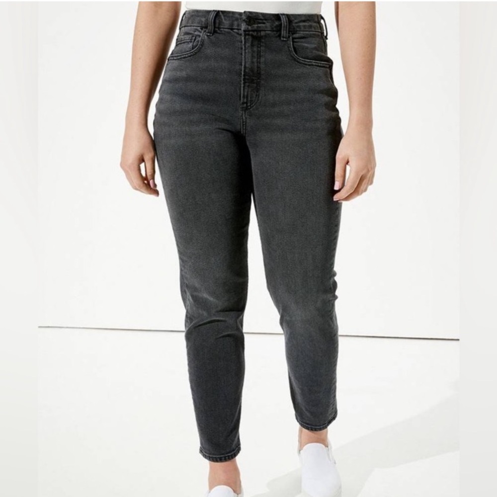 American Eagle Mom Jeans Size 8 Dark Grey High Rise Stretch